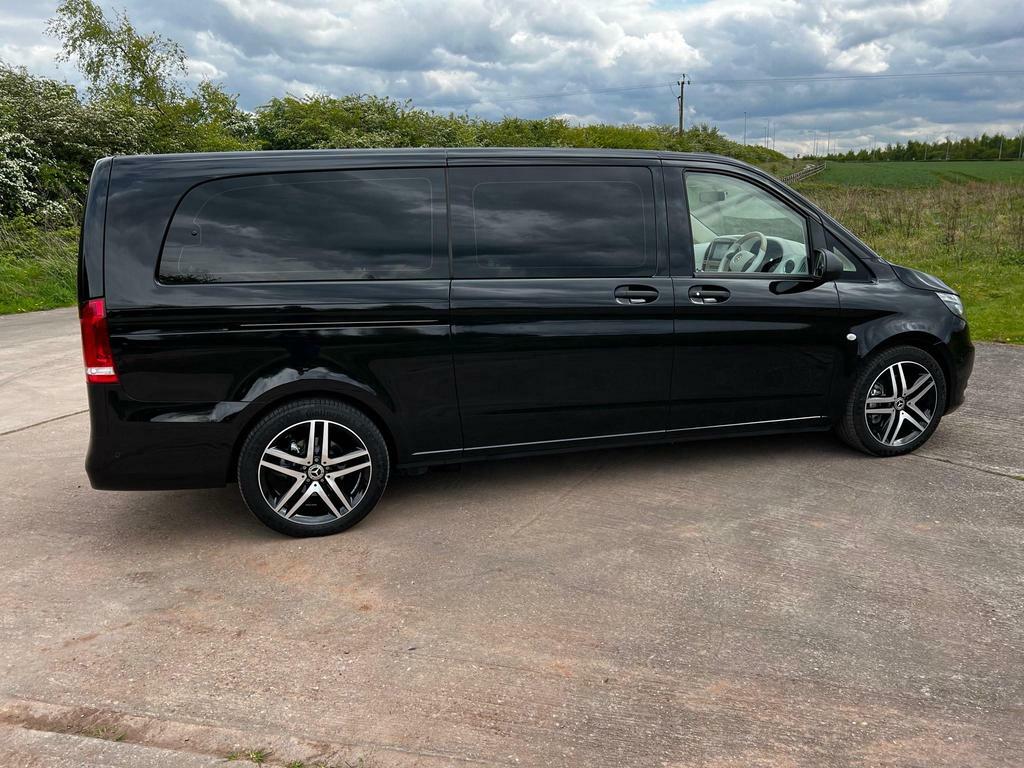 Luxury Event MPV Service London vehicle