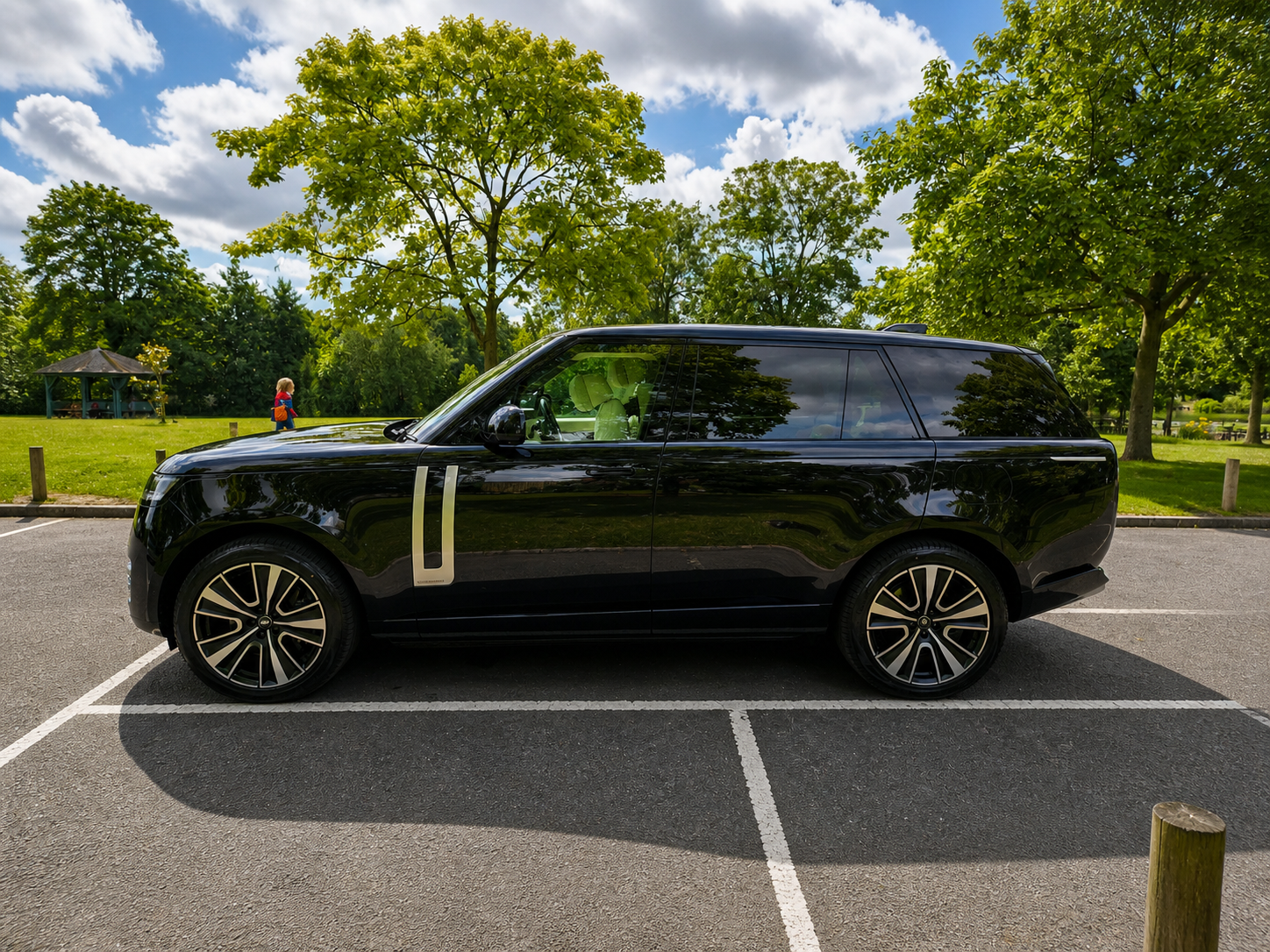 Luxury Executive MPV Services London vehicle