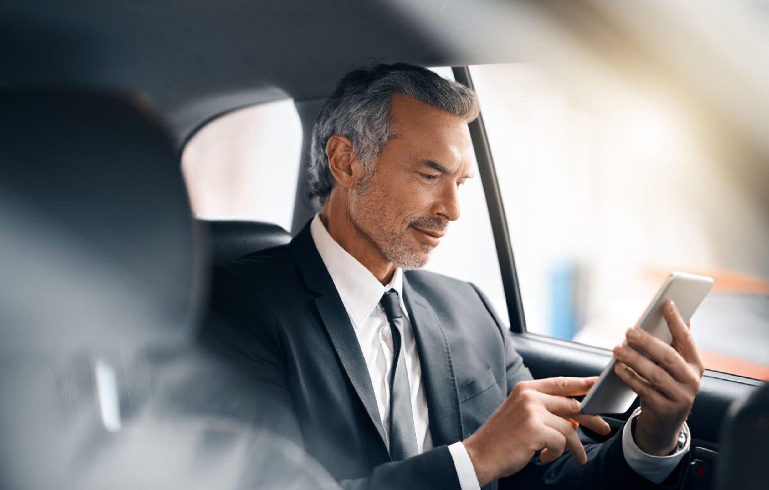 Luxury Best Tour Hire London vehicle