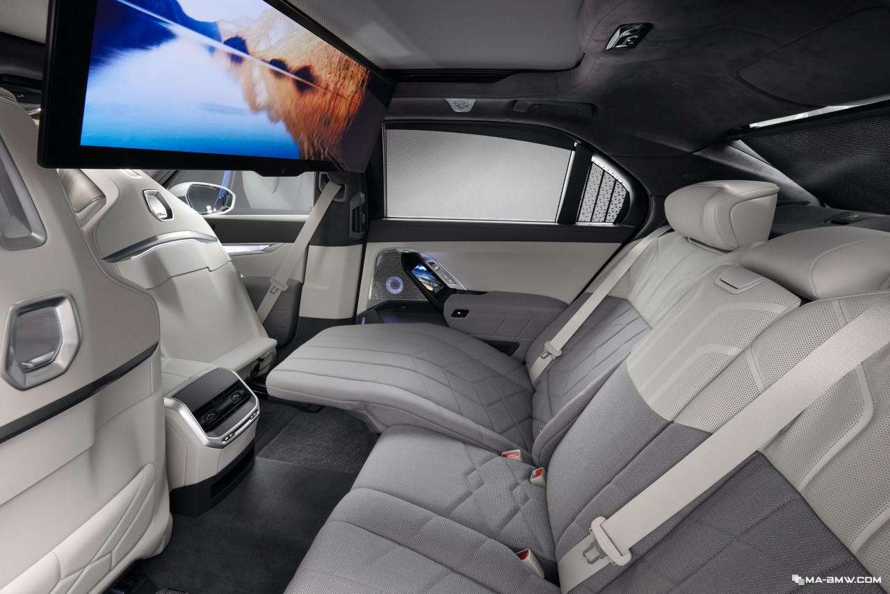 Luxury chauffeur vehicle London