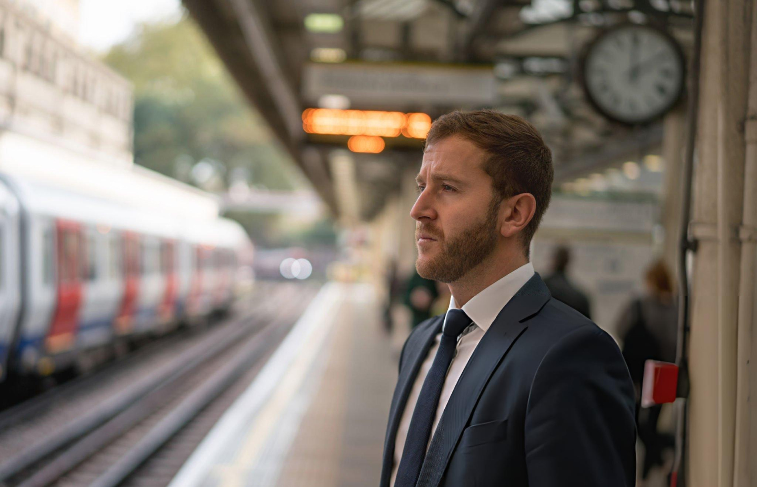 Luxury train station transfer London