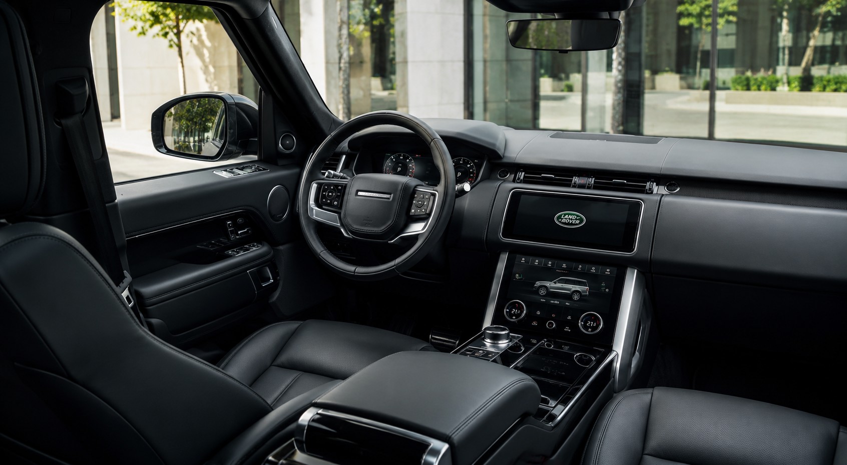 Premium London Car Rental Range Rover Interior