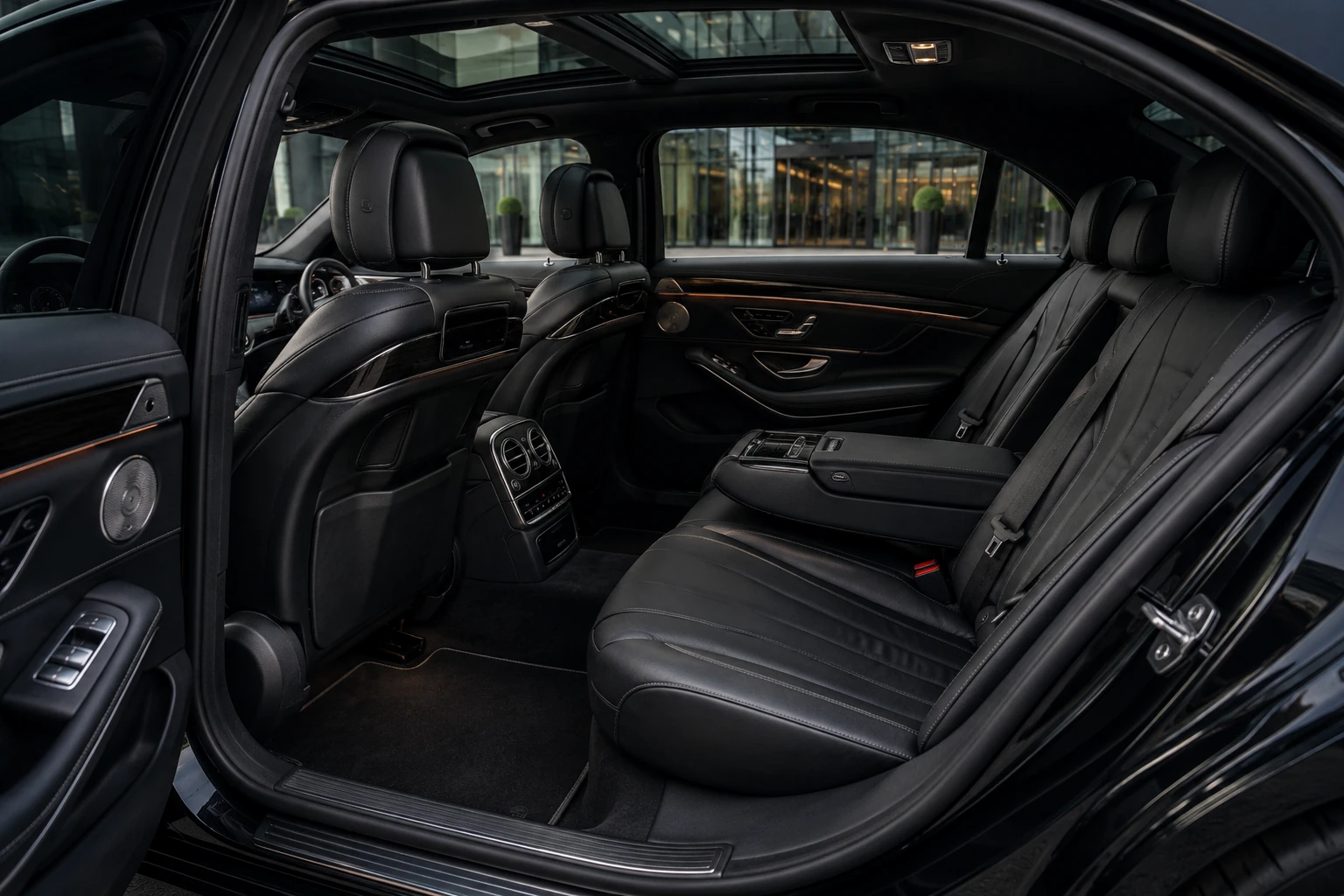 Corporate Chauffeur Accounts Executive Fleet Ready for Deployment
