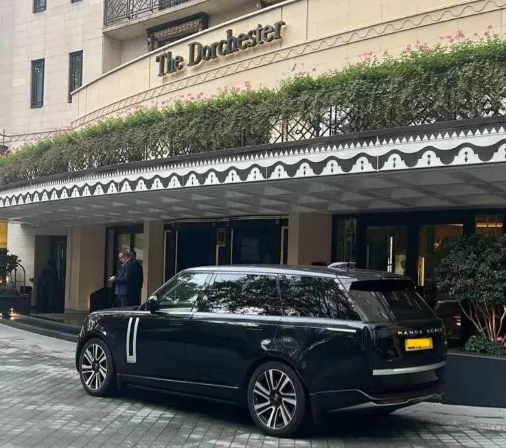 Airport Hotel Meeting Chauffeur Interior Cabin